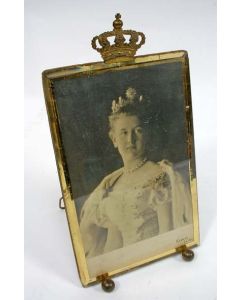 Fotolijst met kroningsportret, 1898