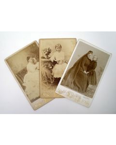 Kabinetfoto's, Emma en Wilhelmina, ca. 1890