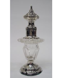 Kristallen peperstrooier met zilveren monturen, 1859