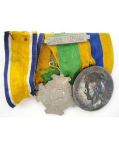 Groep militaire onderscheidingen, waarbij de Herinneringsmedaille Erewacht 1933