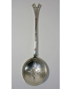 Zilveren strooilepel, Van Kempen, ca. 1900