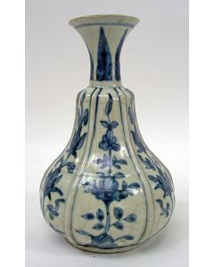 Chinese porseleinen vaas, Ming periode, ca. 1600 