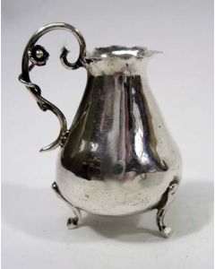 Zilveren miniatuur melkkan, 1767