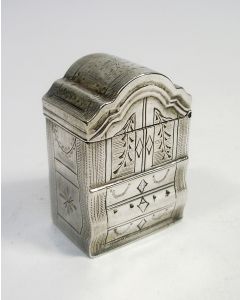 Zilveren lodereindoosje in de vorm van een kabinetje, Bartholomeus Klip, Schoonhoven 1803