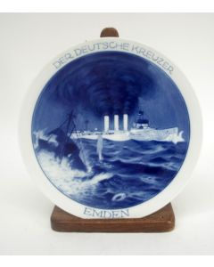 Duits patriottisch wandbord, de kruiser 'Emden', uitvoering Meissen, 1914