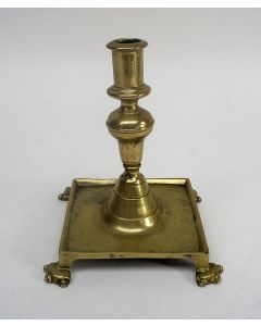 Spaanse koperen klauwkandelaar, ca. 1700