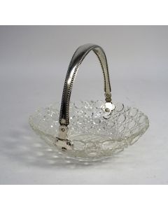 Kristallen bonbonschaaltje met zilveren hengsel, Van Kempen, 1887