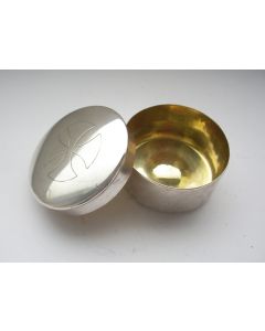Zilveren pyxis / hostiedoosje, Harrie Teulings, Den Bosch, 1949