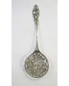 Zilveren natfruitschep/aardbeilepel, 1923