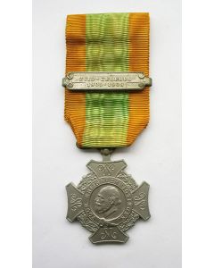 Kruis voor Krijgsverrigtingen met gesp Zuid-Celebes 1905-1908.  