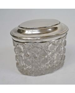 Kristallen theedoos met zilveren deksel, 1892