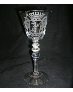 Gegraveerd glas, familiewapen De Blij, 19e eeuw