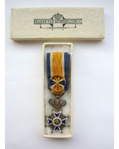 Officier Oranje Nassau, miniatuur onderscheiding