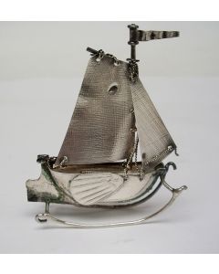 Miniatuur zilveren vissersboot, Hoorn, ca. 1900