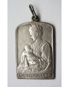 Zilveren draagteken, 'De vervulling' door Pier Pander, 1909
