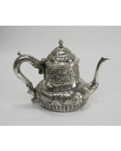 Zilveren theepot, Jan Papinck  Groningen, 1743/44