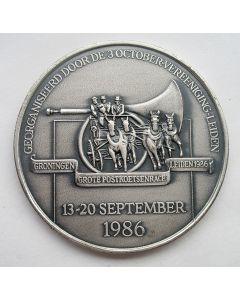 Penning, 100-jarig bestaan Leidse 3-October Vereeniging en Postkoetsenrace van Groningen naar Leiden, 1986