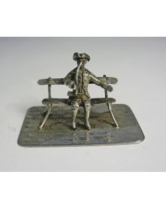 Zilveren miniatuur, pijprokende heer