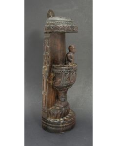 Volkskunstig houten sculptuur, Pater Brugman, 18e eeuw