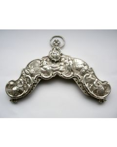 Zilveren tasbeugel met de Kerstvoorstelling, Johannes Feddema, Leeuwarden 1790