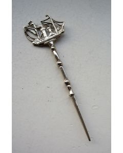 Zilveren pijpenwroeter met een stoomschip,  Middelstum, 19e eeuw