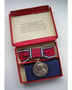 [Engeland], Draagmedaille zilveren jubileum Koning George V, 1935