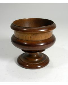 Houten kluwenbakje, 19e eeuw