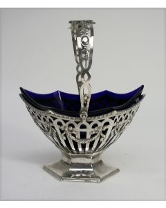 Zilveren bonbonmand met blauwglazen binnenbak, Duitsland ca. 1900