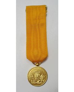 Medaille voor Langdurige Trouwe Dienst in goud, miniatuur draagmedaille