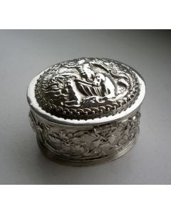 Zilveren dekseldoos met afbeelding van Neptunus, 17e eeuw