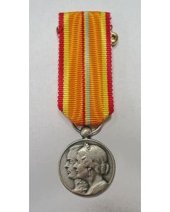 Huwelijksmedaille 1937, miniatuur draagmedaille