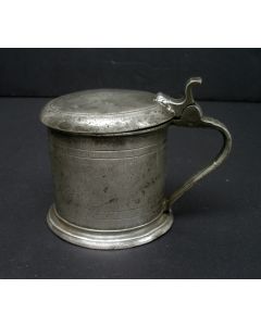 Tinnen klepkannetje, Dordrecht 18e eeuw