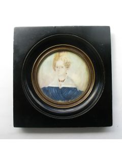 Portretminiatuur van een jongedame, ca. 1825 (t.g.a. S. Benavente)