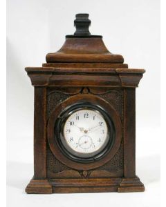 Notenhouten horlogestandaard, 18e eeuw 