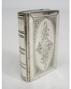 Zilveren zwavelstokdoosje in de vorm van een boekje,  1869