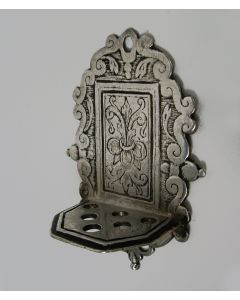Miniatuur zilveren lepelrek, 17e eeuw