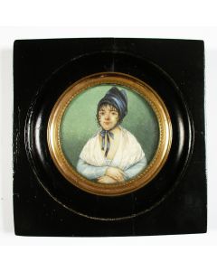 Portretminiatuur van een jongedame met muts, Frankrijk, ca. 1800
