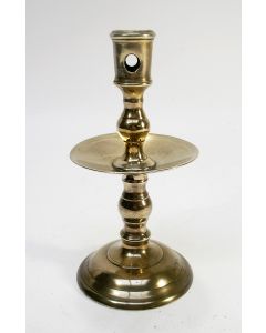 Koperen kraagkandelaar, 17e eeuw 