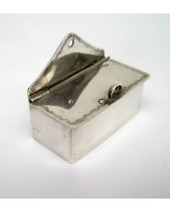 Zilveren miniatuur zwavelstokbakje, J.G. Treeling, Sneek 1893