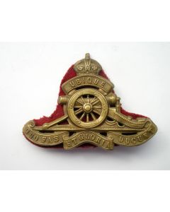 Baretinsigne van de Canadese Royal Artillery, periode W.O.II.