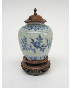 Chinees porseleinen buikvaasje, Ming periode, ca. 1600 