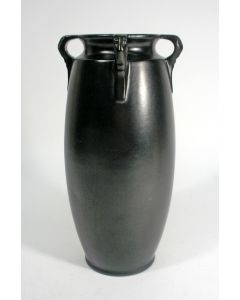 Cris Agterberg, aardewerk vaas, uitgevoerd door Plateelbakkerij Schoonhoven ca. 1930