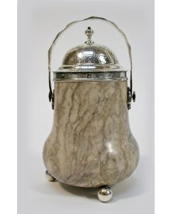 Marmeren zwavelstokbakje met gegraveerde zilveren monturen, Zaandam ca. 1860