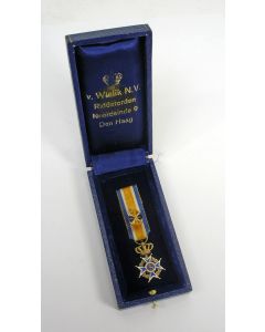 Officier Oranje Nassau, miniatuur draagmedaille, in cassette