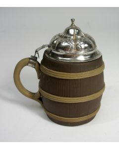 Porseleinen mosterdpot met zilveren deksel, 1863