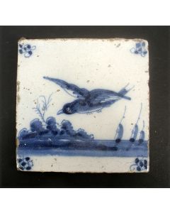 Tegel met watervogel. 18e eeuw