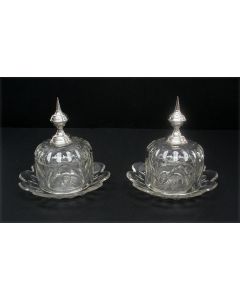 Stel kristallen stolpen met zilveren knop, ca. 1900