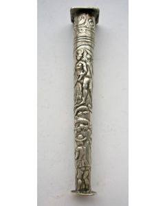 Zilveren naaldenkoker / lakkoker met galante voorstelling, 18e eeuw