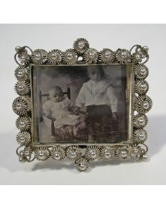 Zilveren fotobroche met Zeeuws randje, ca. 1900