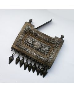 Perzische zilveren amulethouder, 19e eeuw